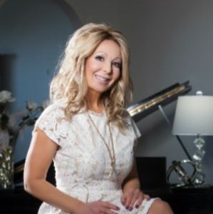 Meet your Posher, Wendy